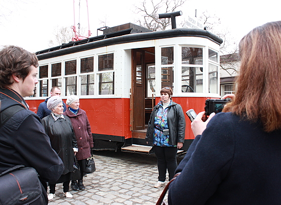 Уникальный волгоградский трамвай совершил более 100 путешествий во времени